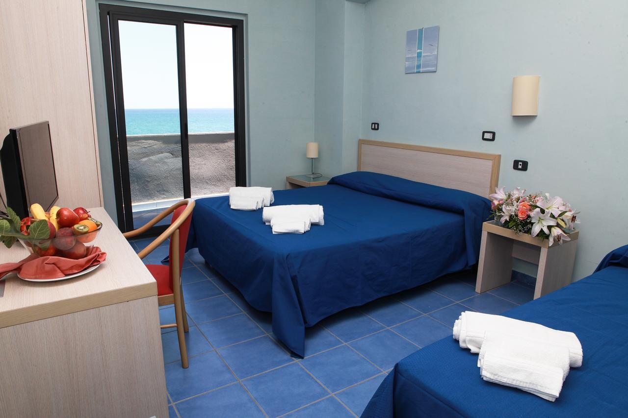 Club Esse Costa Dello Jonio Otel Mandatoriccio Marina Dış mekan fotoğraf
