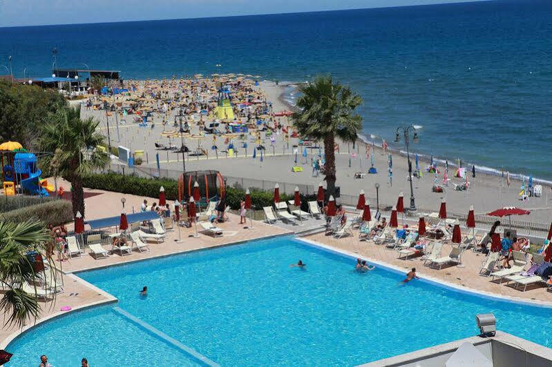 Club Esse Costa Dello Jonio Otel Mandatoriccio Marina Dış mekan fotoğraf