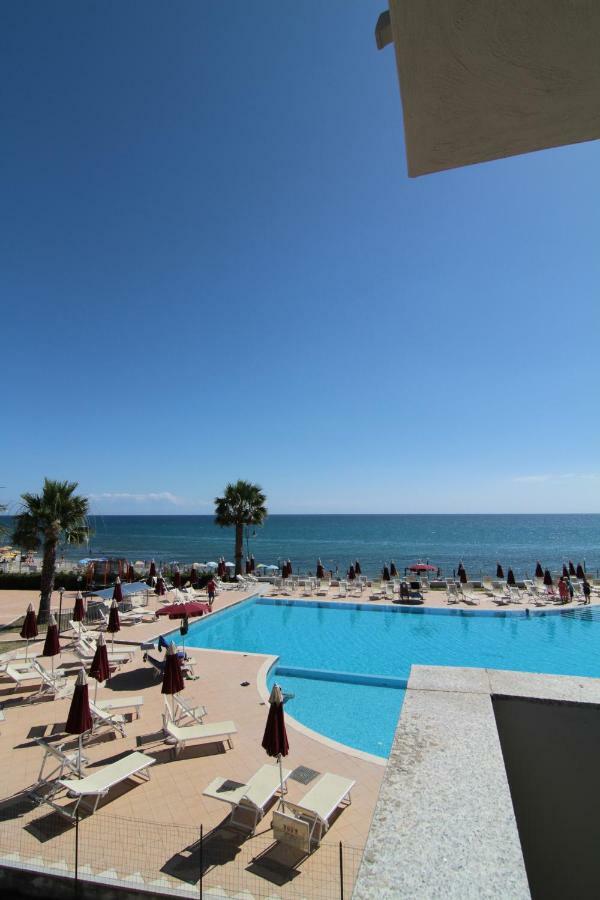 Club Esse Costa Dello Jonio Otel Mandatoriccio Marina Dış mekan fotoğraf