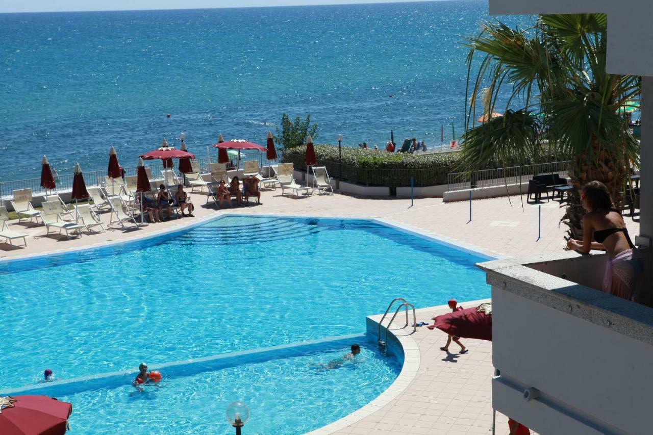 Club Esse Costa Dello Jonio Otel Mandatoriccio Marina Dış mekan fotoğraf